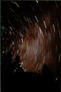 starTrails2.jpg (18157 bytes)